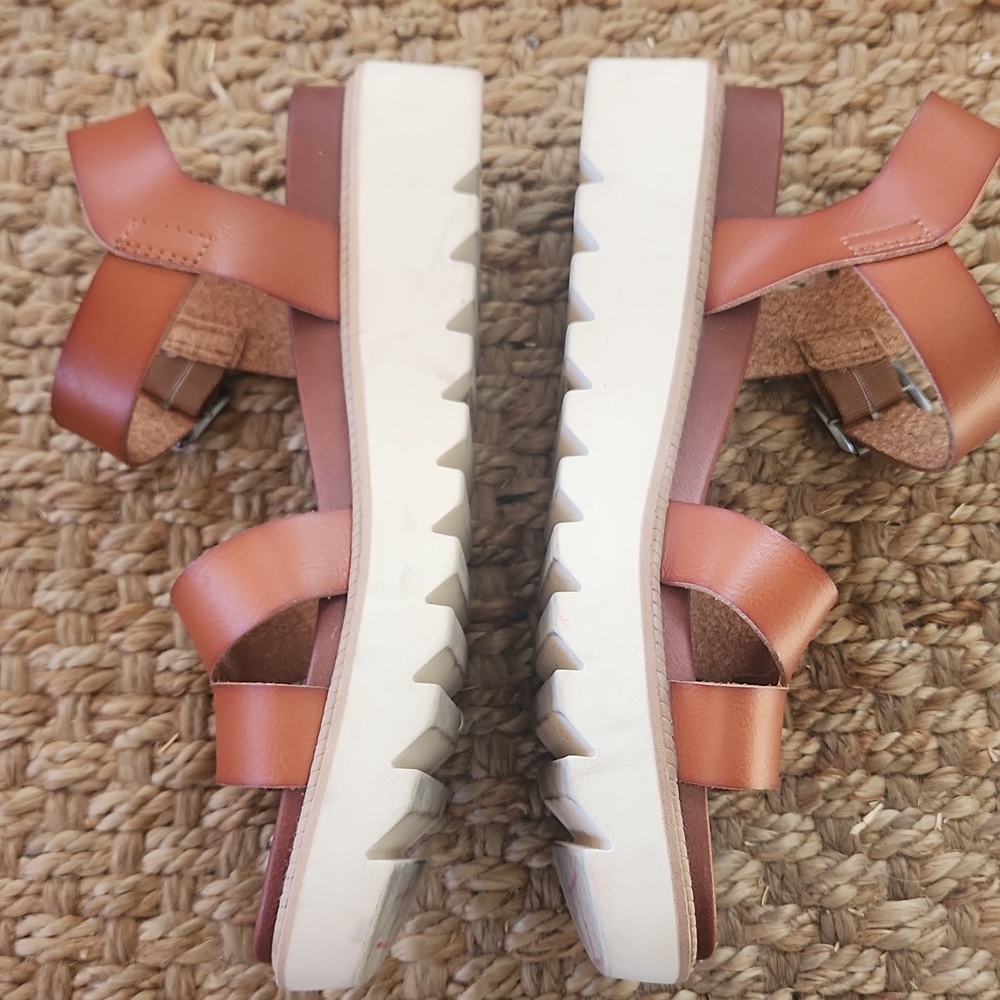 MIA Women's Jovie Platform Sandals - Picture 8 of 11